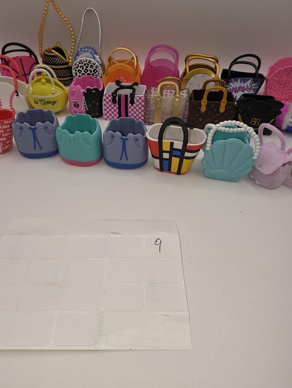 LOL Surprise Tots Mini Doll Bags Purses Large Lot - Picture 4 of 4